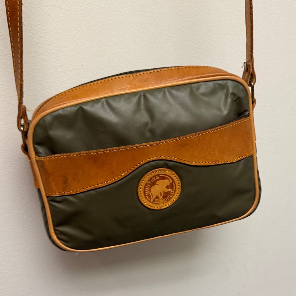 Rare Vintage 1980s men’s Hunting World Classic Green and Tan Leather Trim Bag